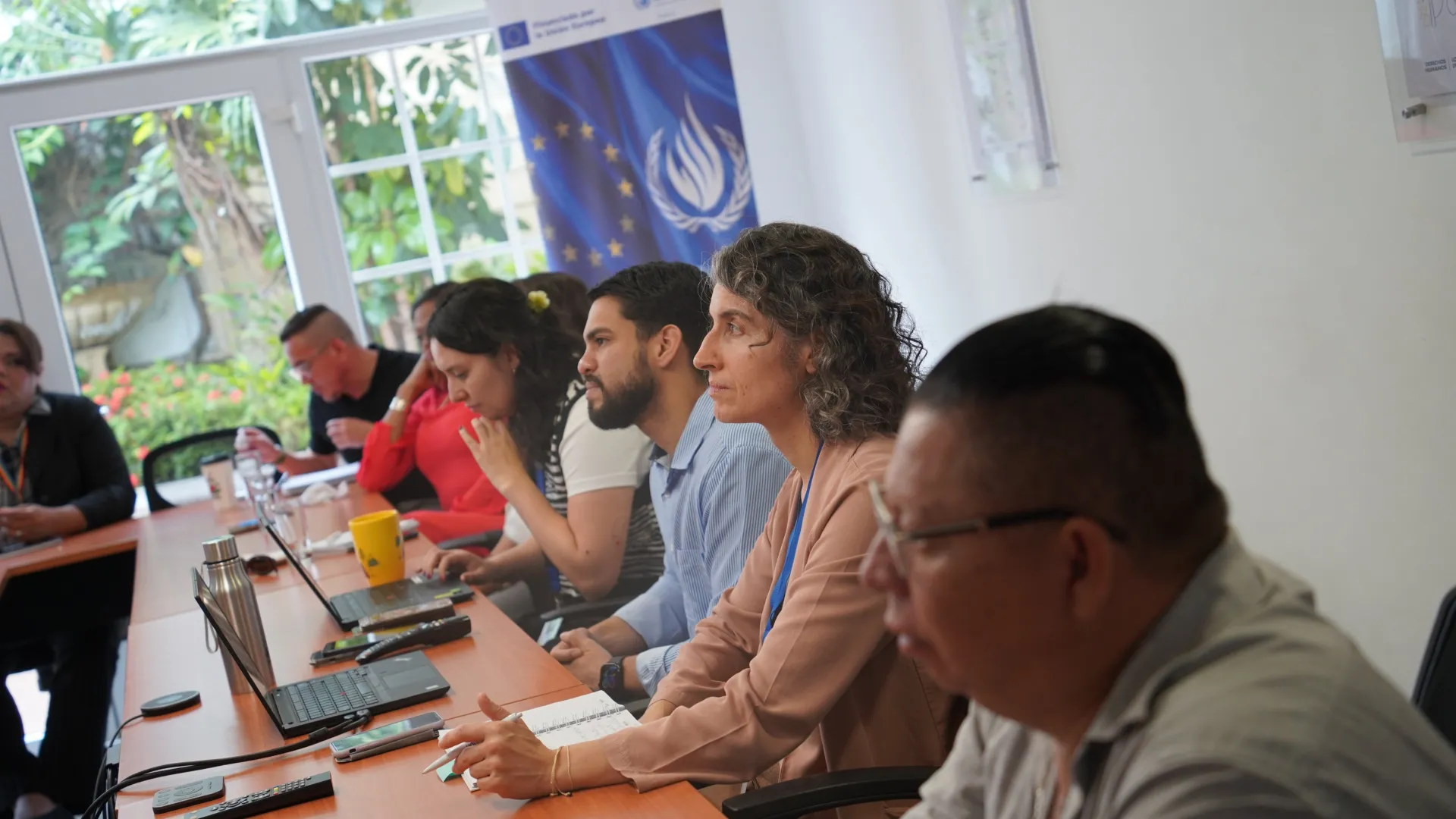 Intercambio de  perspectivas sobre los desafíos que enfrenta la población LGBTIQ+ en el ejercicio de sus derechos.
